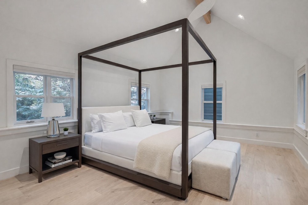 Old Town Luxe Retreat-walk To Main. Hottub-casita 173 4 Bedroom Home