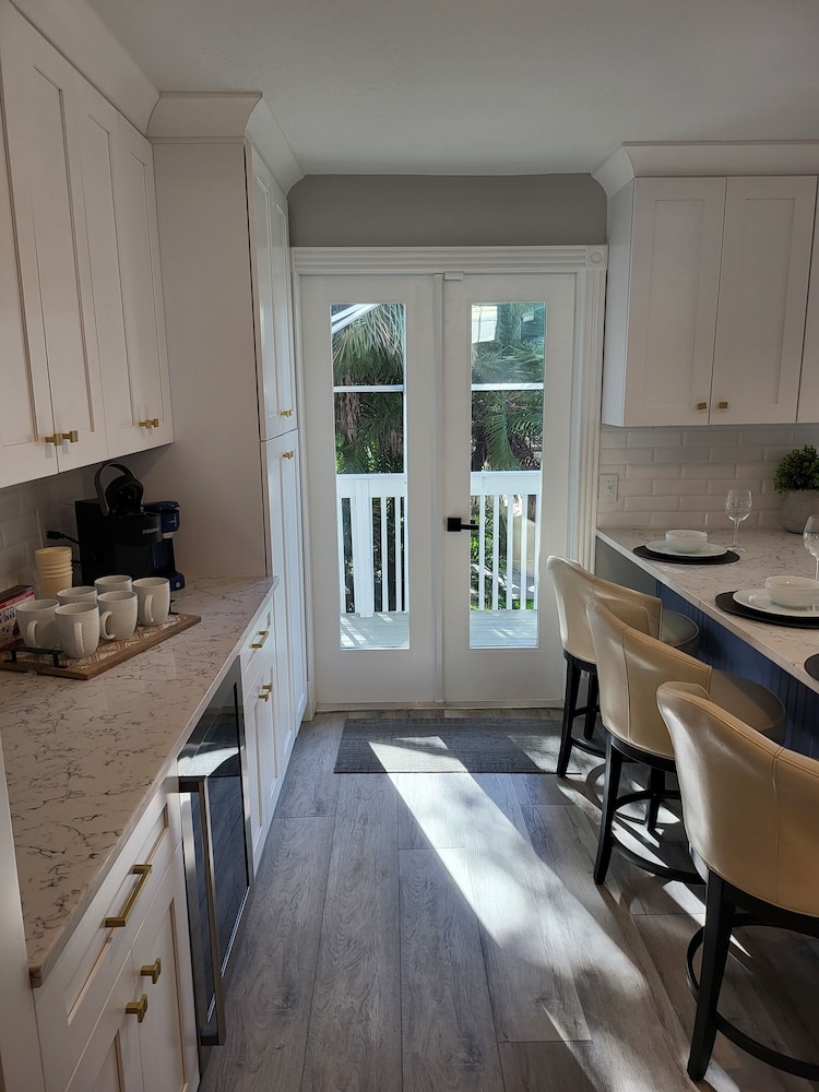 Key West Style Vacation Home with Pool view 3