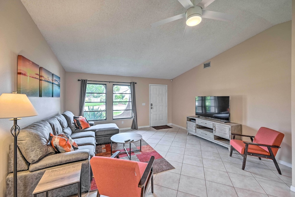 Punta Gorda Vacations - Pet-friendly Cape Coral Escape by Bike Trails - Property Image 1