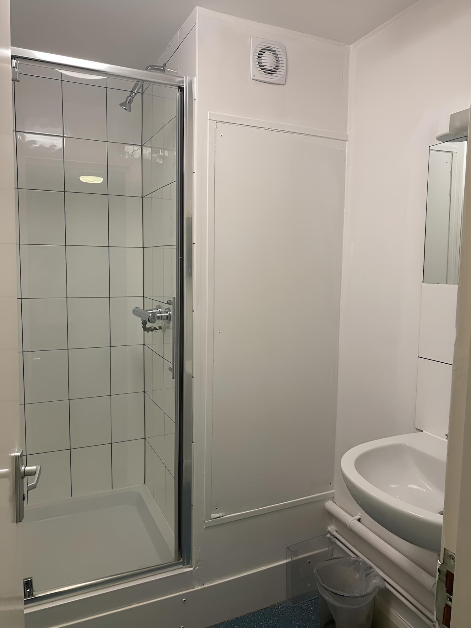 Rooms for Students Only CRICKLEWOOD LANE