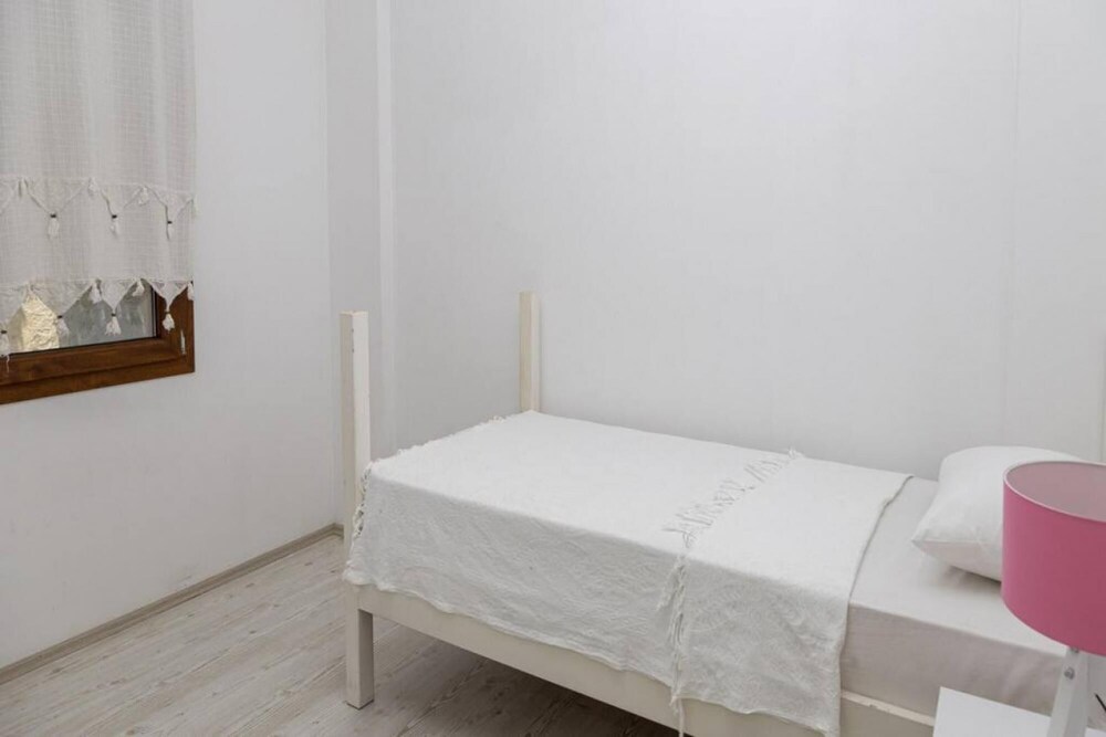 3 BR Comfy House With Peaceful View in Yalikavak view 3