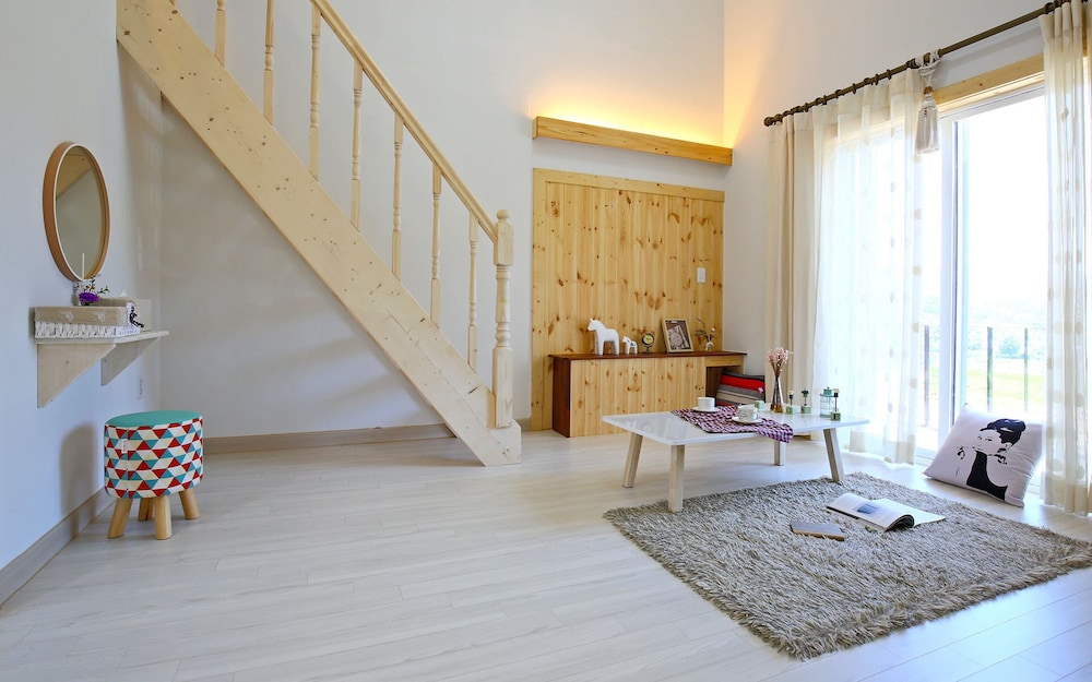 Destino Pension view 3