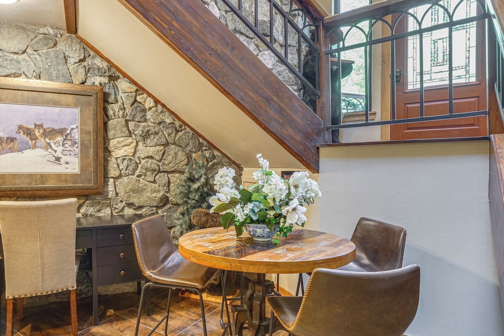 Steps to Ski Shuttle: Breckenridge Home w/ Hot Tub