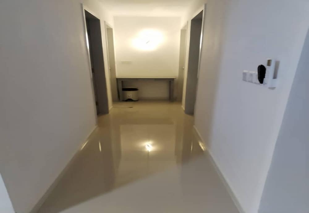 OYO 91024 Tower A & B Sensory Residence