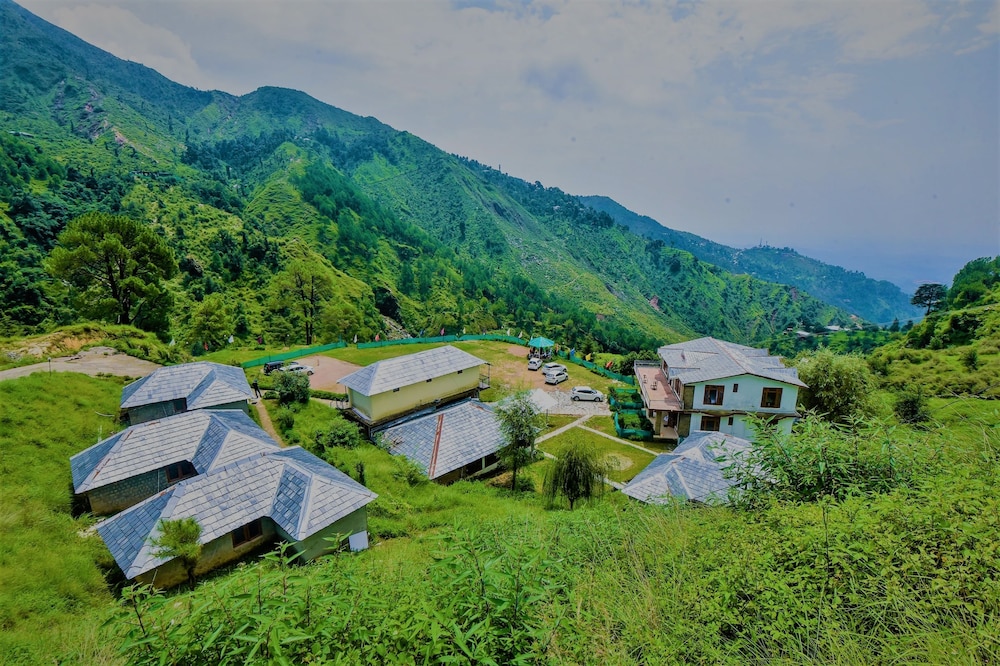 GenX Great Himalayan Resort