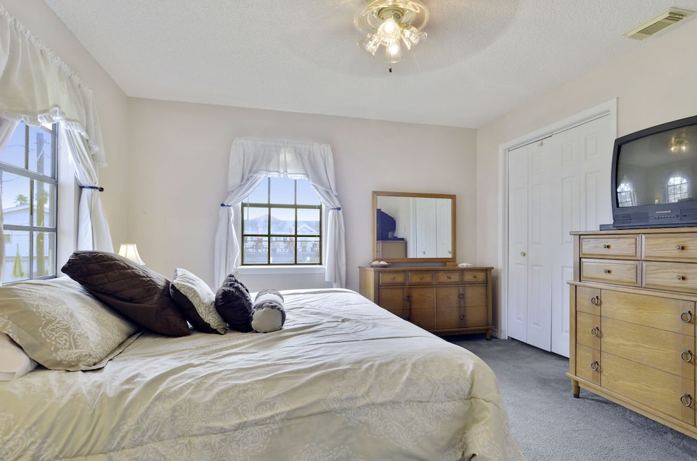 Herons Nest by Ryson Vacation Rentals view 3