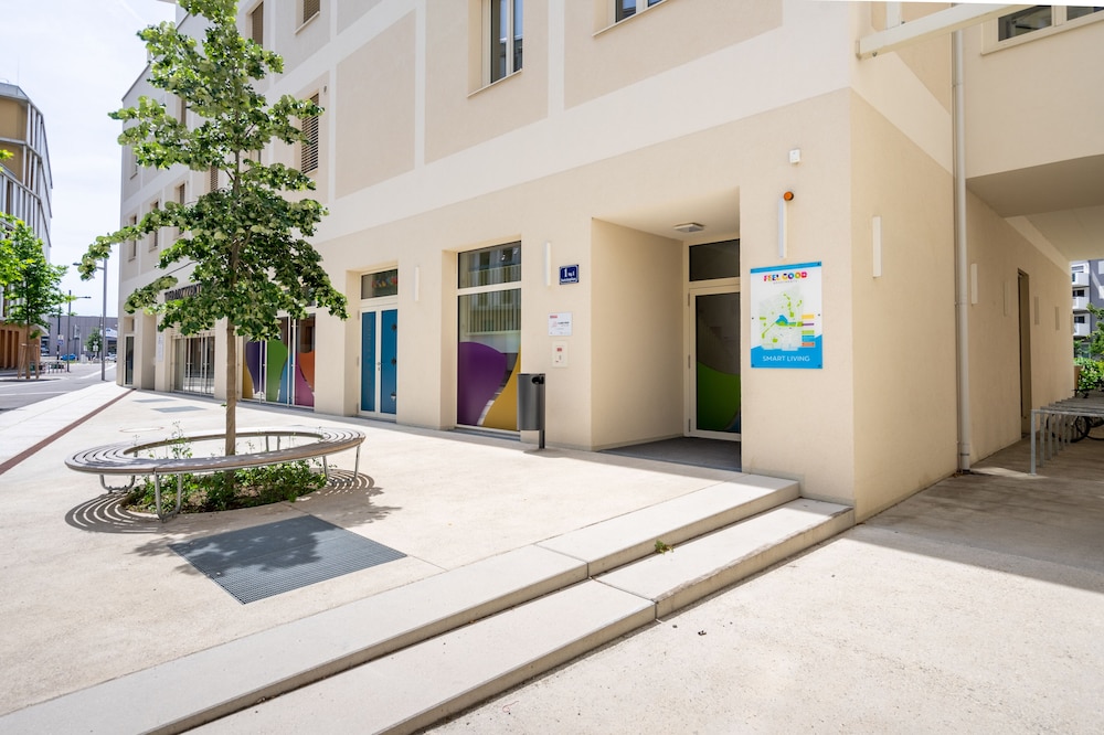FeelGood Apartments SmartLiving