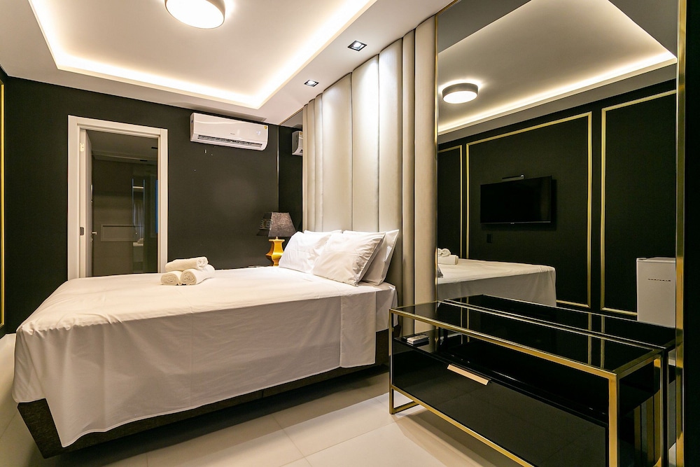 Modern duplex w/jacuzzi 240m beach JRR410