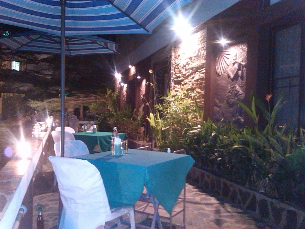 Phurahong Homestay - Image 4