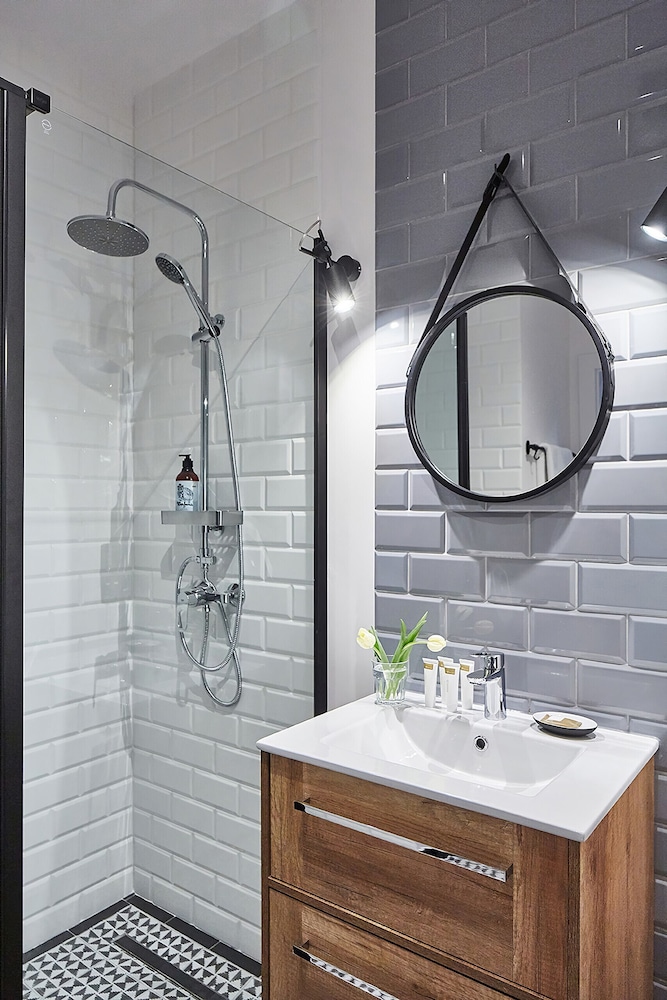 Apartment Rydygiera by Renters view 4
