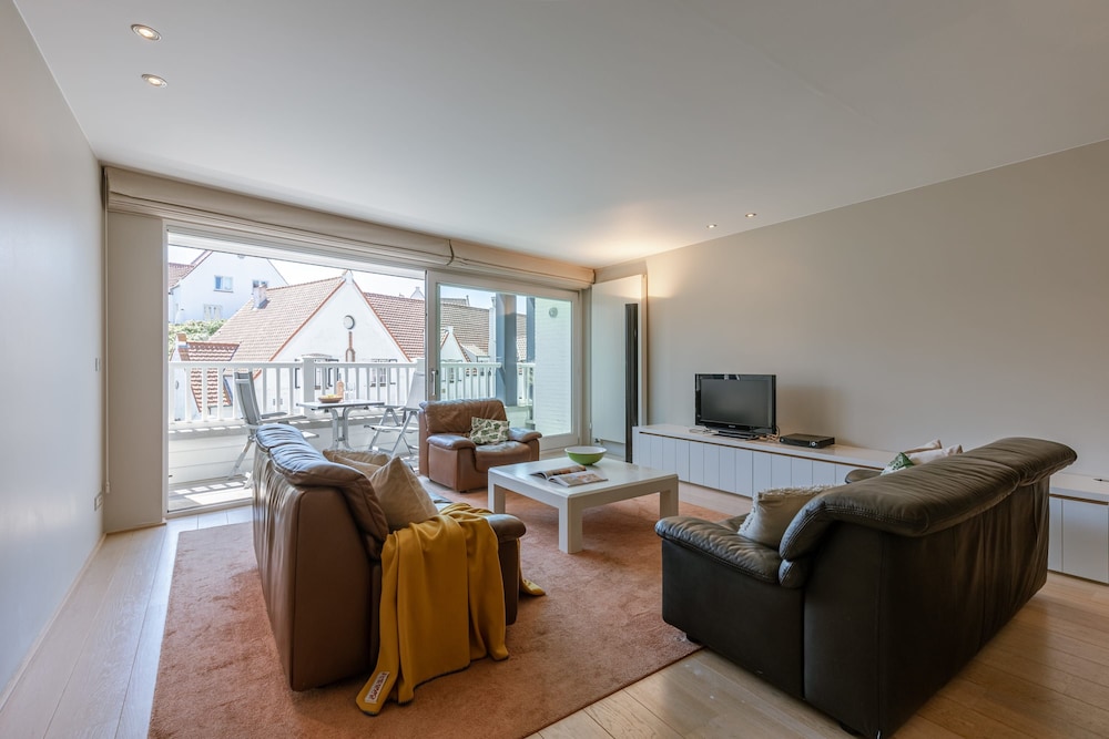 Huswell - Spacious Apartment Nearby the sea in Knokke-heist