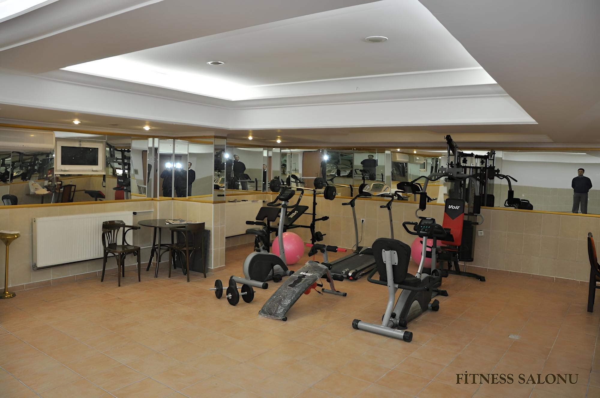 Tassaray Hotel
