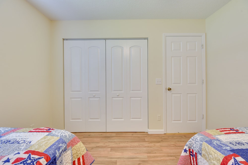 Miscellaneous Market Vacations - Bradenton Vacation Rental Home: Patio  Backyard - Property Image 2