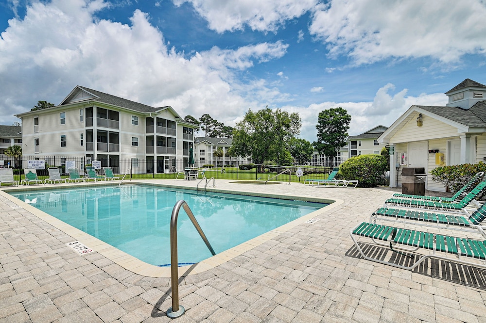 Pool Access & Golf View: Myrtle Beach Retreat!