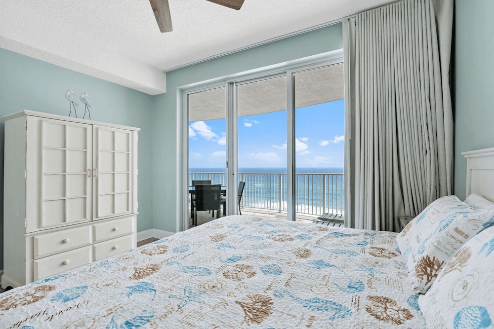 Front Beach Road, Unit 809 - Beach Happy Emerald Isle Resort Unit 809