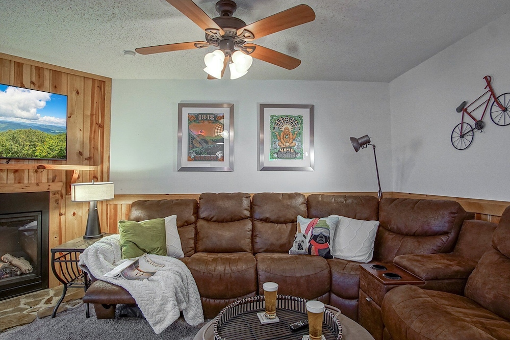 Summit 307d 3Br Condo Close to the Village