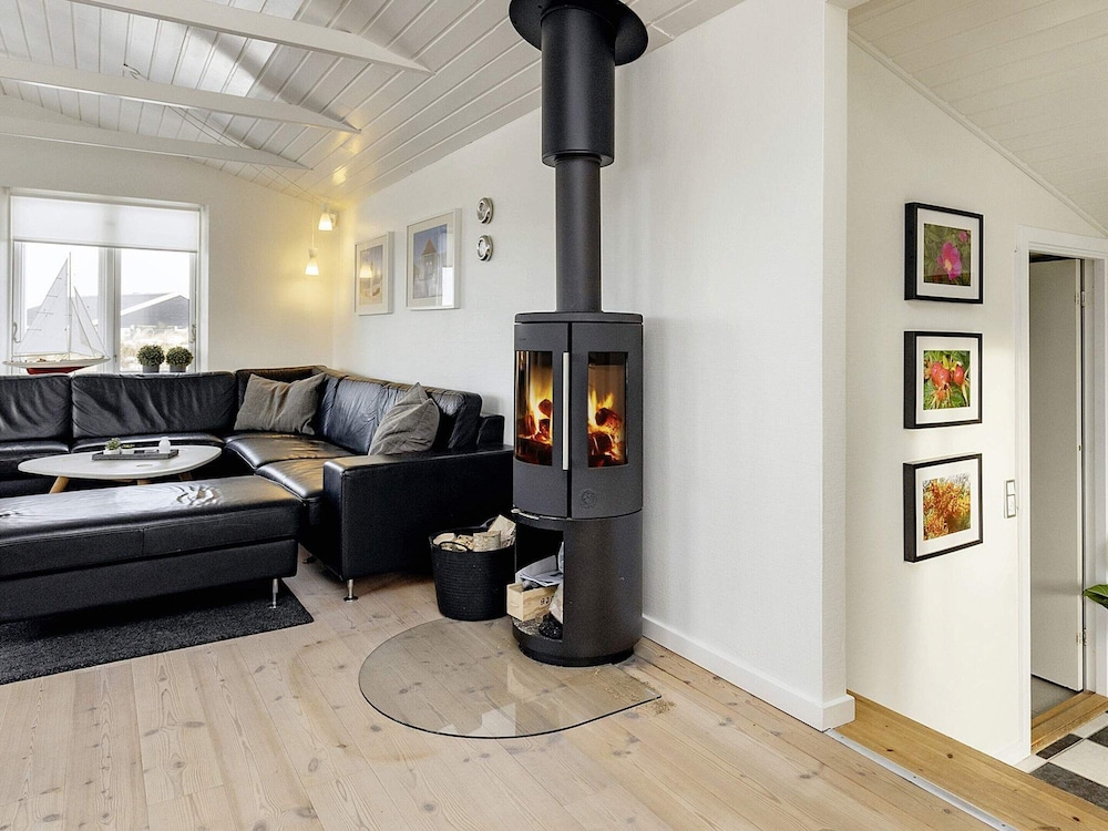 7 Person Holiday Home in Lokken view 4