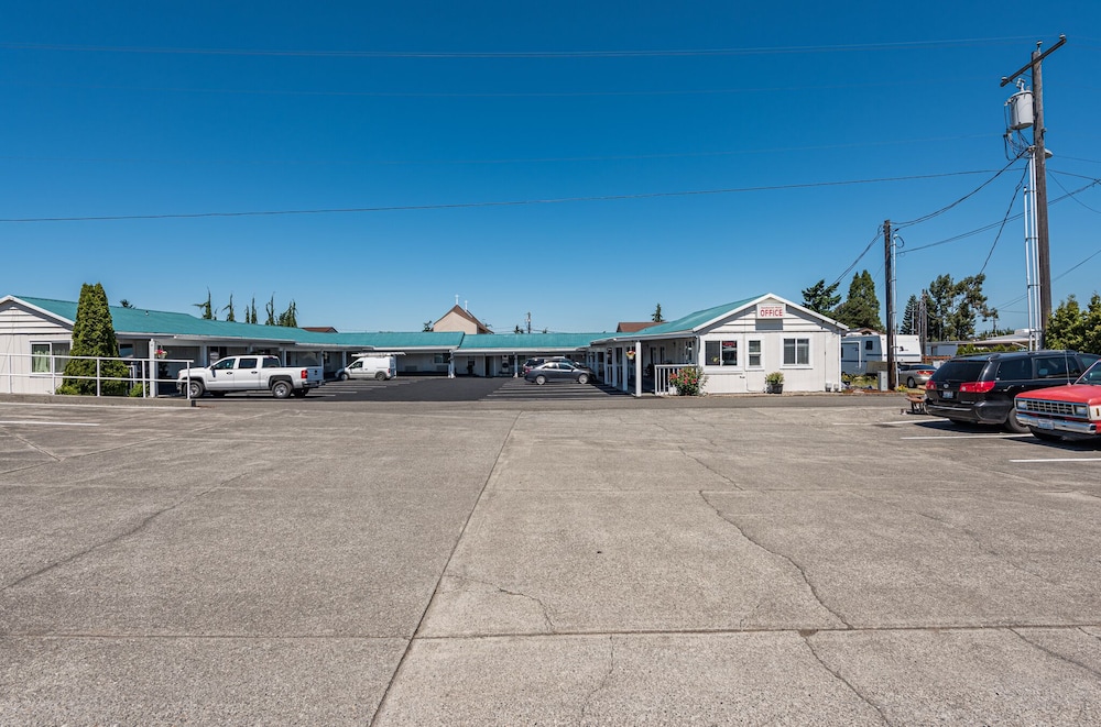 Sundowner Motel