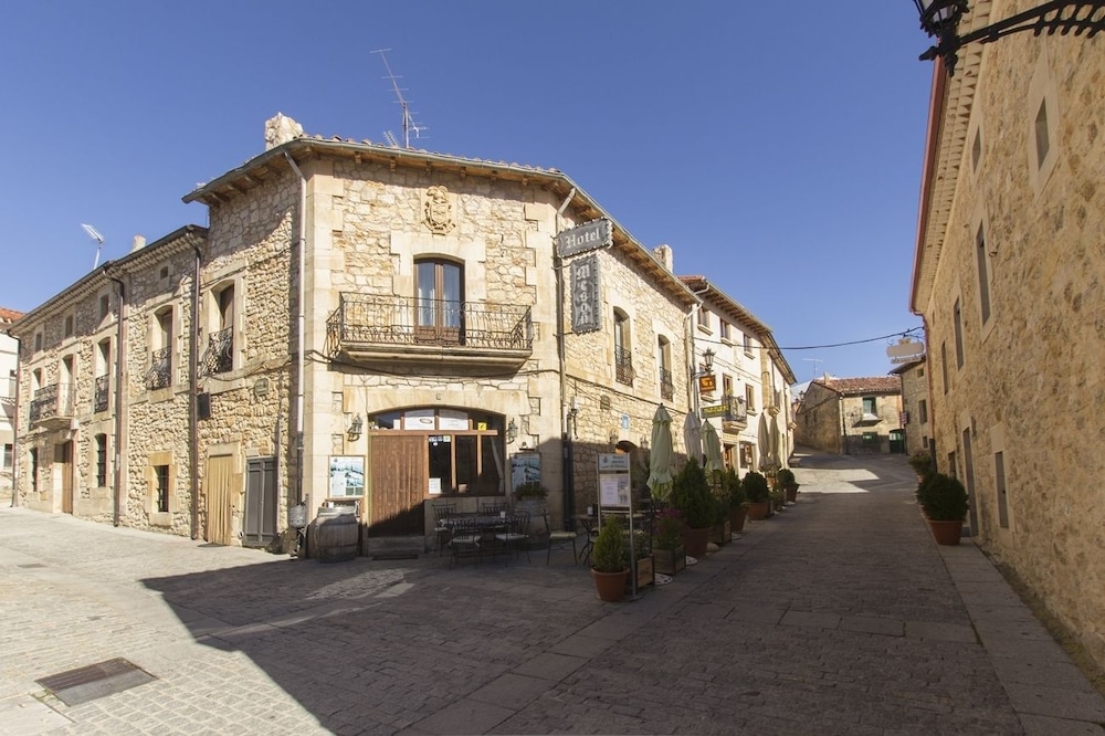 Hotel Mesón Casa de Guzmán