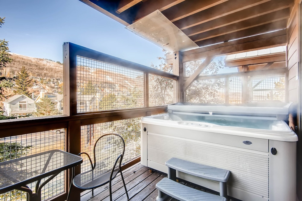 Park City Ski Resort - Town Pointe Condos
