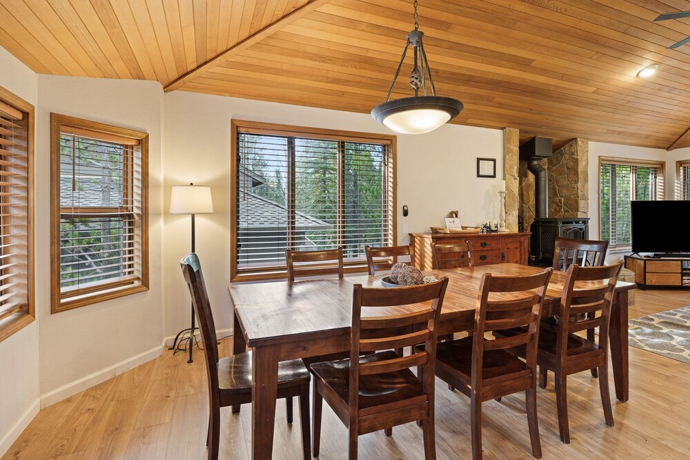 Tan Oak 2 3 Bedroom Home
