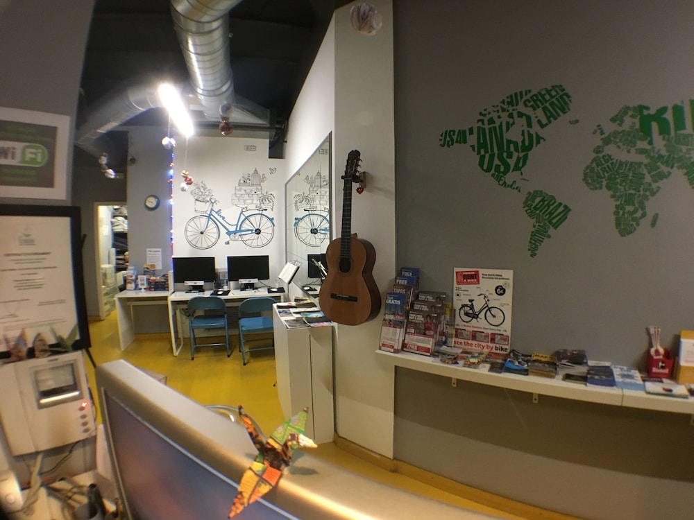 Sleep Green - Certified Eco Youth Hostel Barcelona