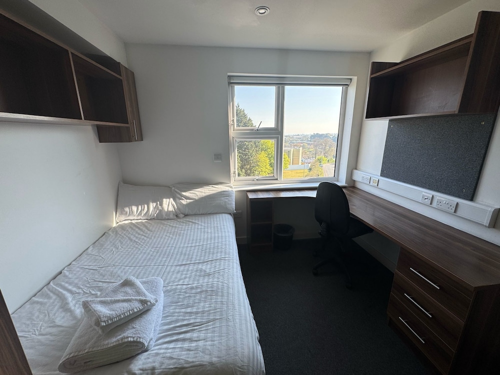 Double Room @ Derriford Stays by Pureserviced