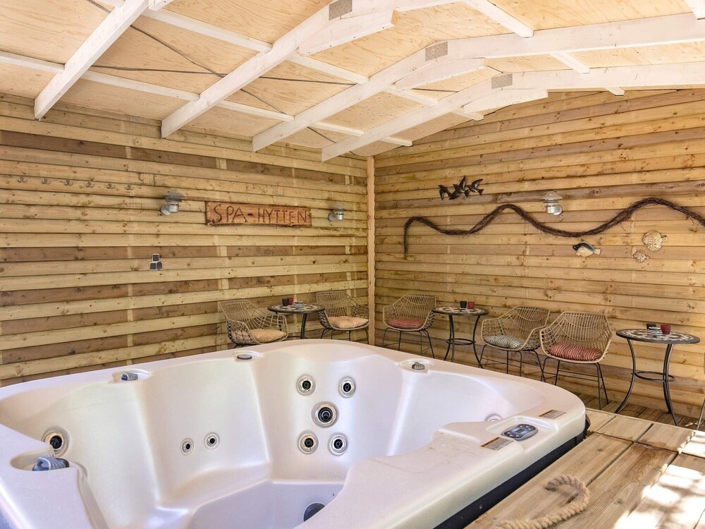 Renovated Cottage With Spa - By Traum Ferienwohnungen view 3