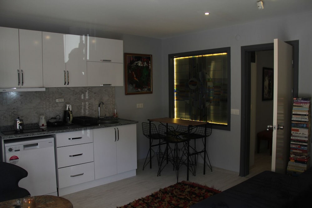 Cozy Flat Near Sea With Balcony in Muratpasa