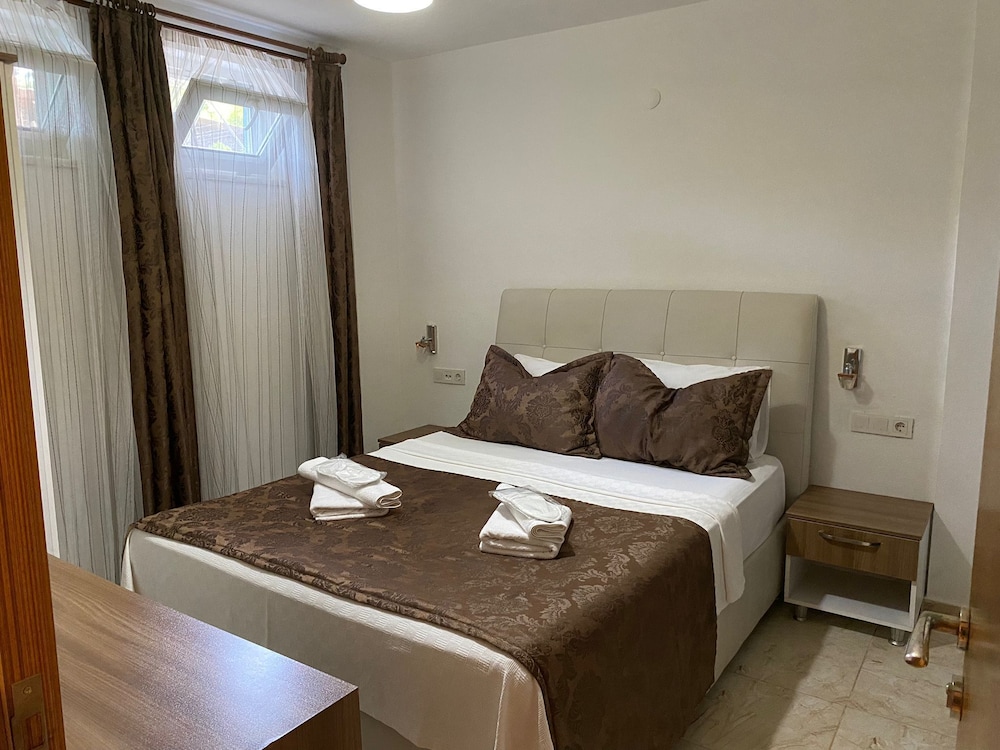 Le Mansion Otel - Image 36