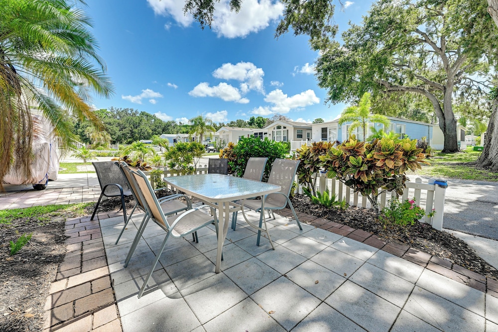 Resort Pool & Hot Tub: Home 8 Mi to Dtwn Sarasota