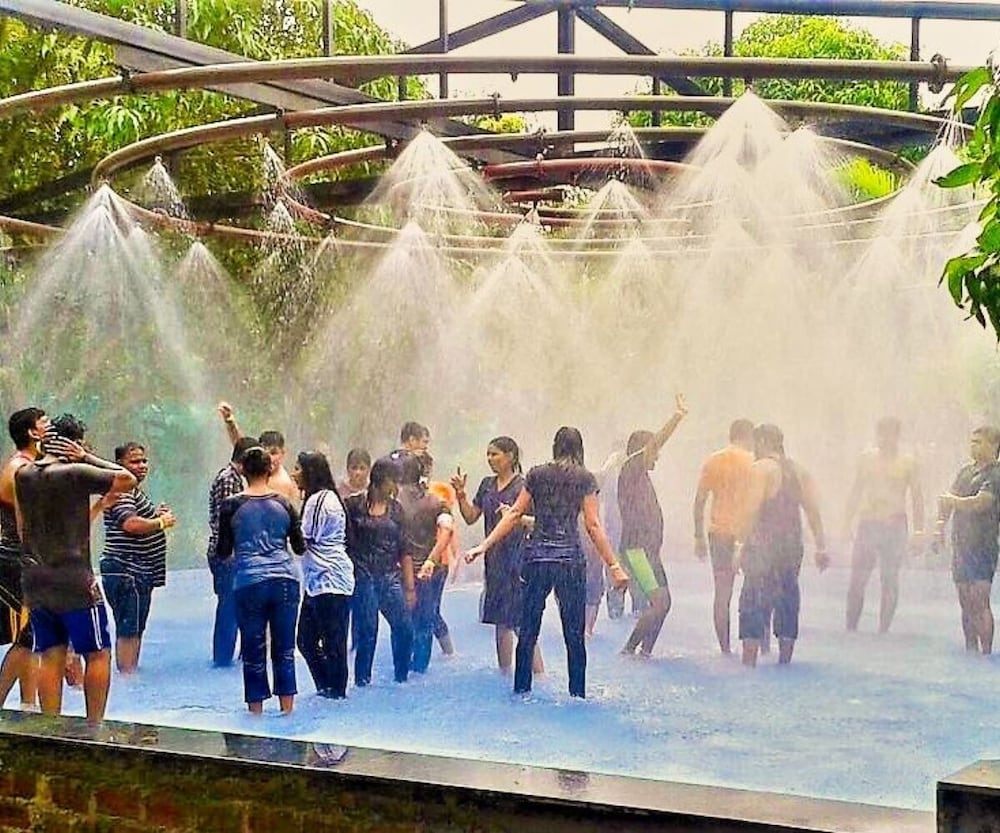 Shrusti Farms Resort