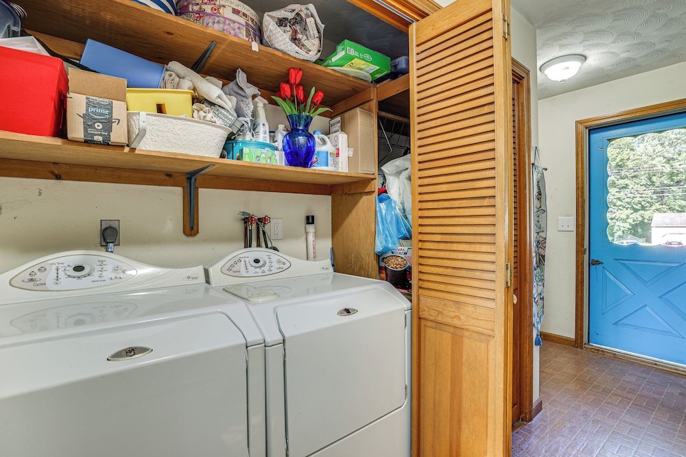 Family Getaway in Bristol Near Trails & Parks!