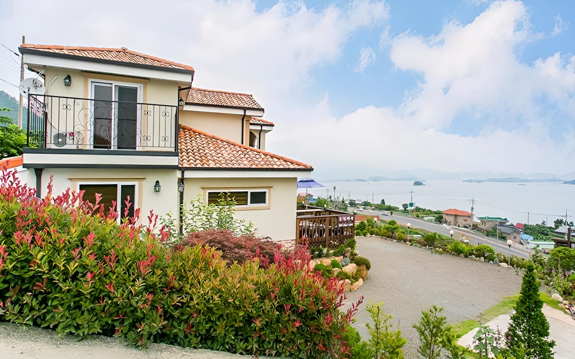 Namhae Landscape Pension
