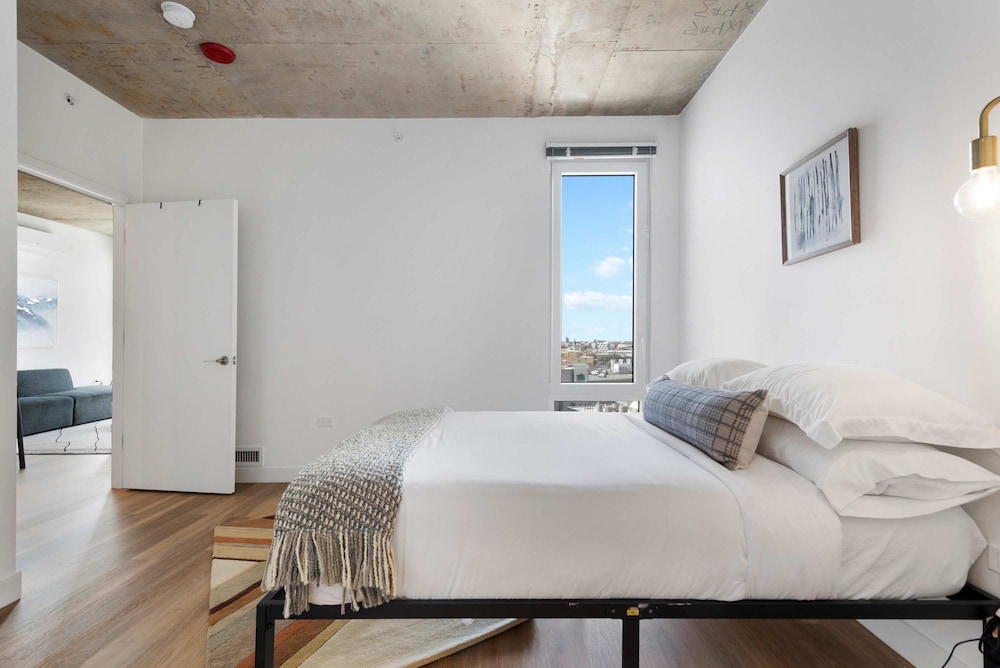 Group-ready 4BR Free Parking Walkable
