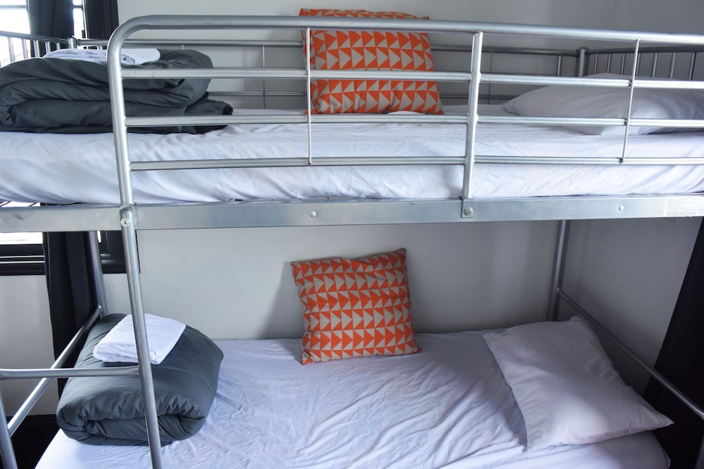 BoBs Hostel