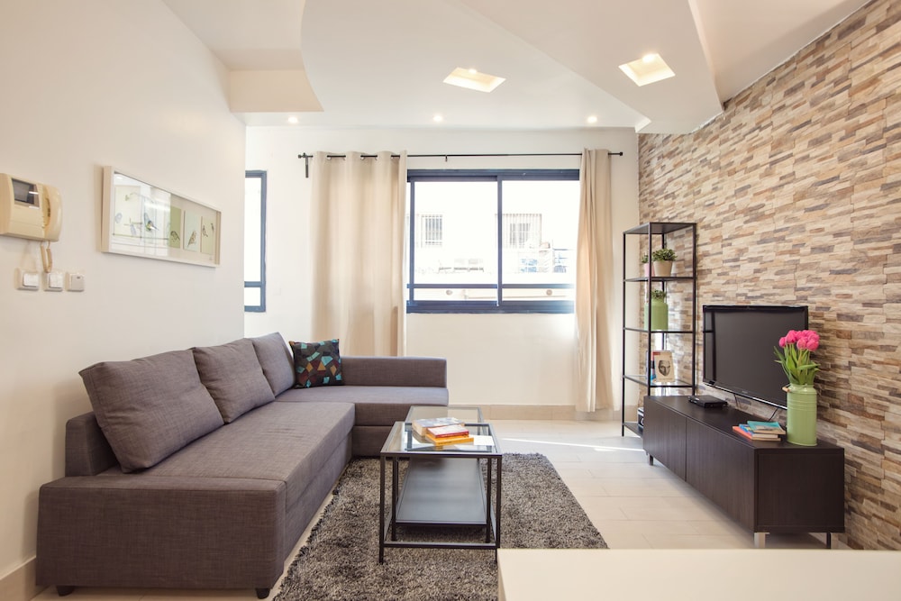 Shenkin Vilmar Apartments