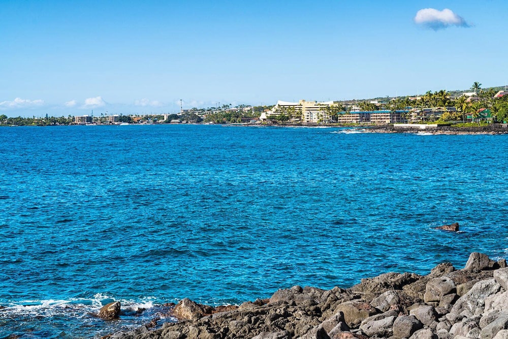 Ocean Front - Fantastic Ocean Views - Completely Upgraded - Vrkcv
