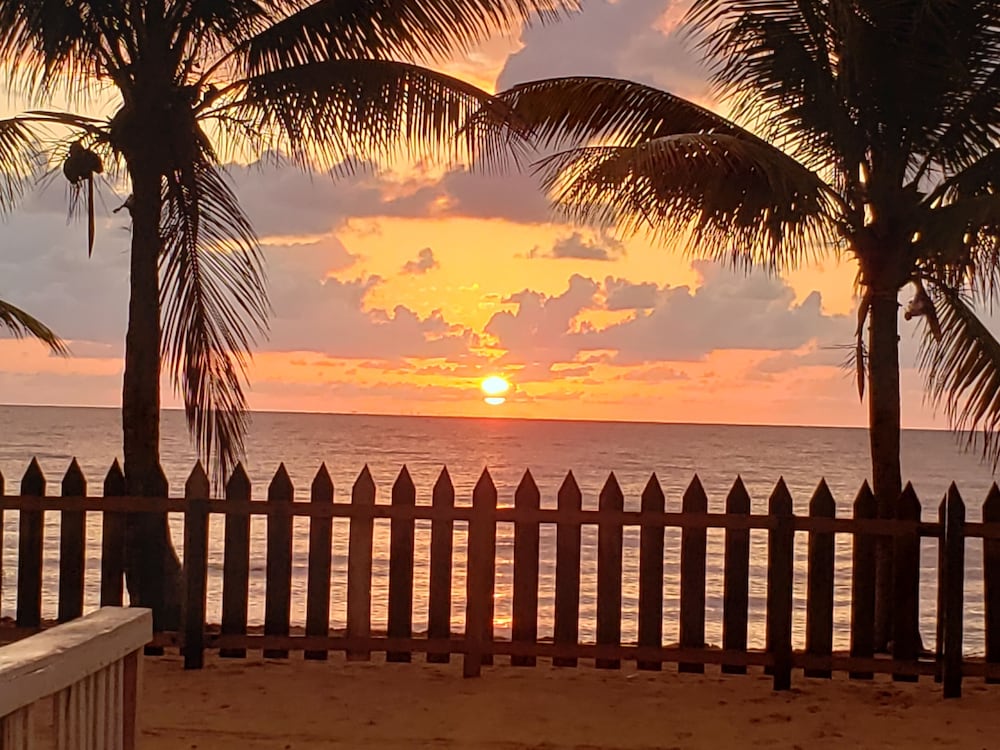 Belize Vacations - Pal's on the Beach - A Gold Standard Hotel - Property Image 4