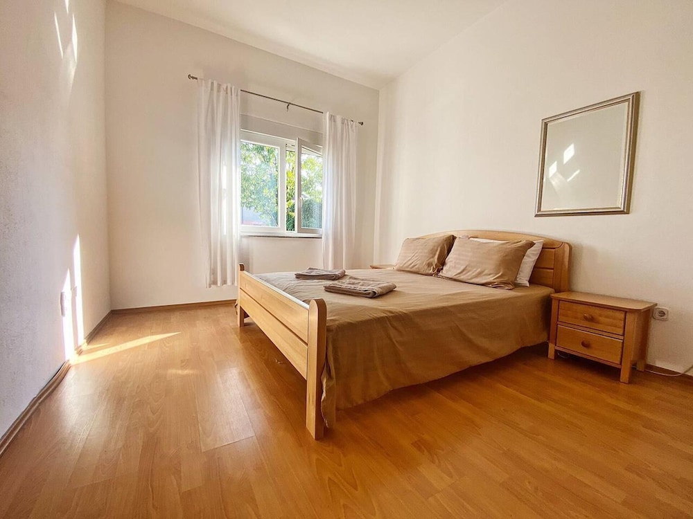 Luxury Villa With Pool & Jacuzzy 8 Min From Mostar view 3