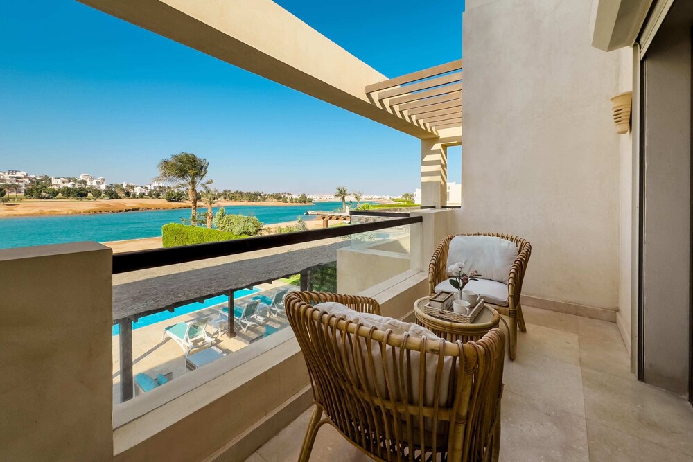 Xuru Stays I Sundown Symphony 4mbdr Villa @ Joubal El Gouna