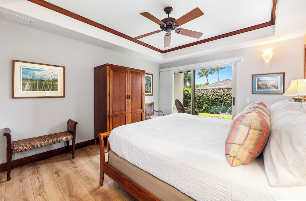 Close to Beaches & Restaurants - Spacious Townhome - Concierge Incl- Vrkcv