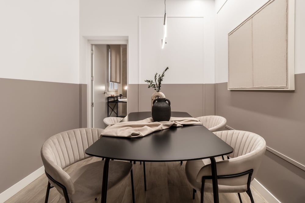 Emba - 2 Bedrooms Apartment in Lista