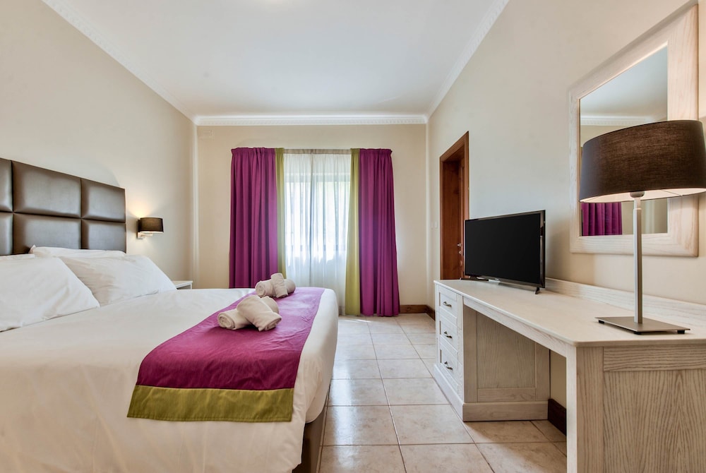 Villa Hibiscus 3 Bedroom Villa With Private Pool