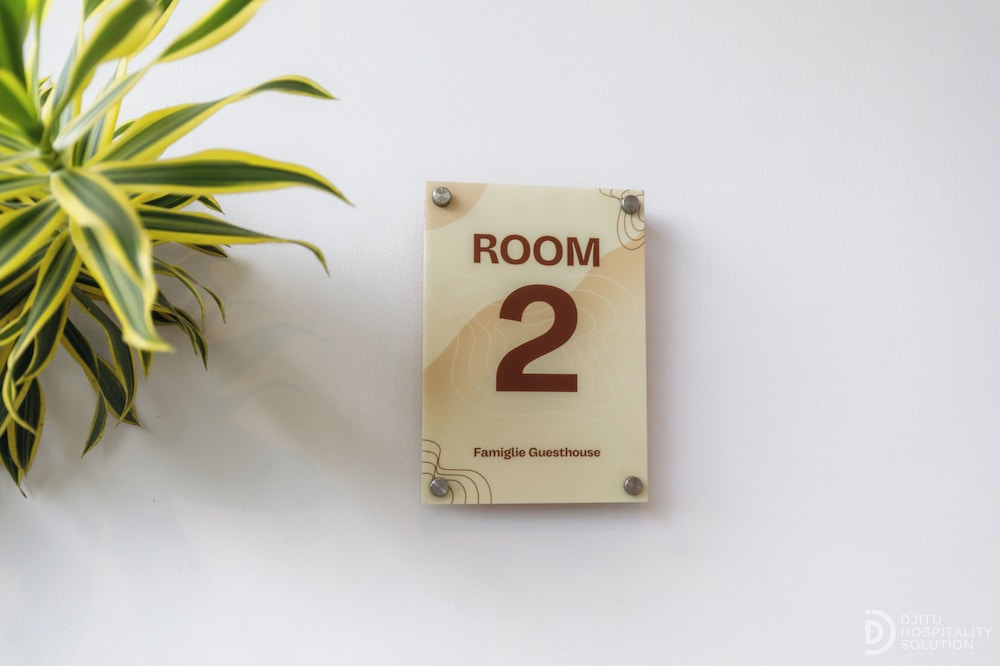 Famiglie Guest House