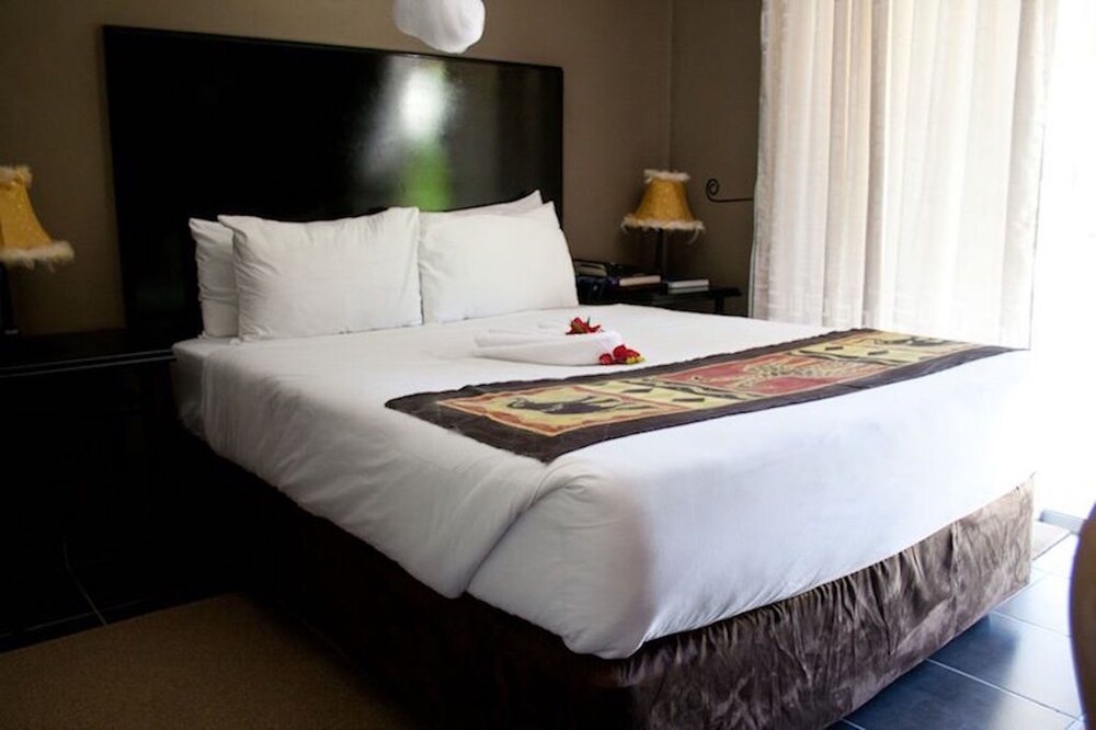 Kamanga Safari Hotel