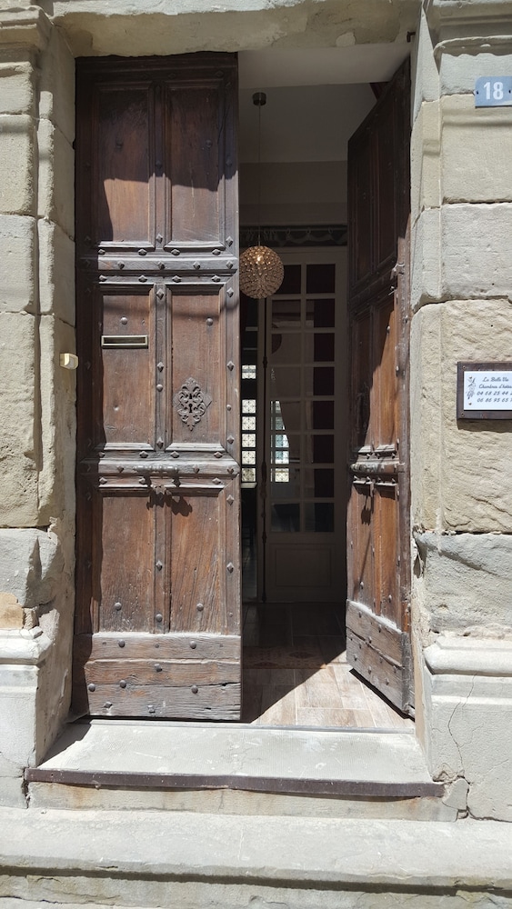 Photo 6