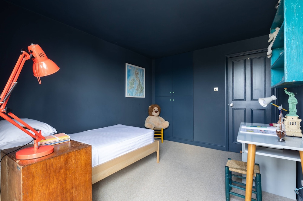 Lyme Terrace by Onefinestay