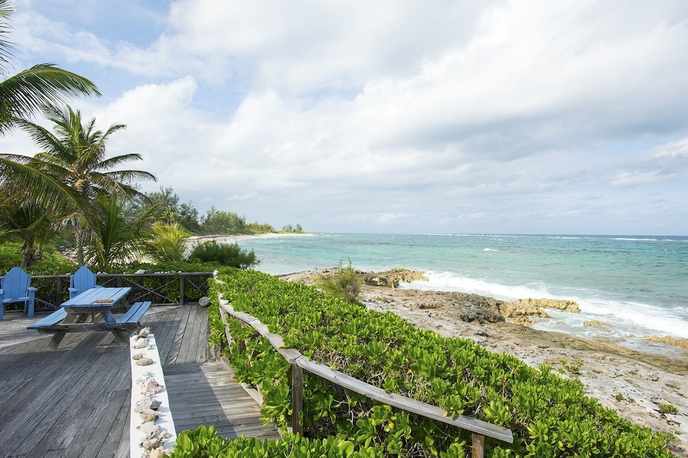 Med Point 1 Bedroom Home - Property Image 19