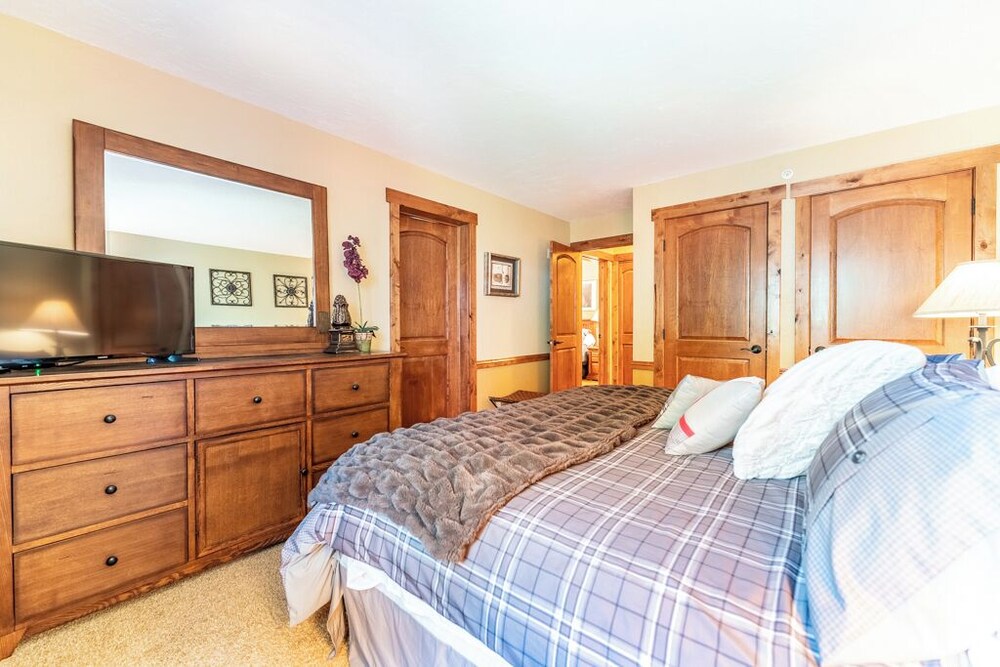 Cinnamon Ridge Building 1, #142